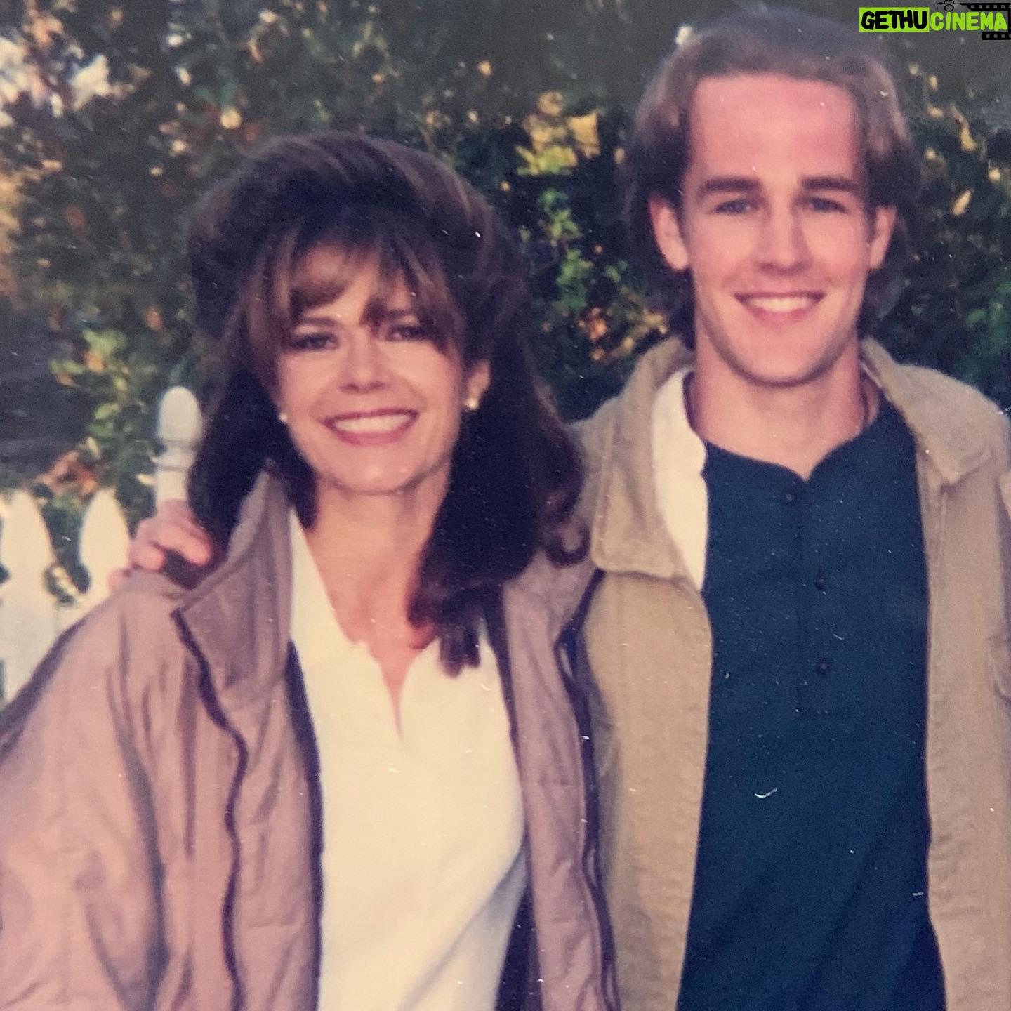 Mary-Margaret Humes - 14.2K Likes - #memories 📸
The very first picture taken together ... April 1997 while filming the pilot presentation. So proud to have been your “mom” for the next six years and am equally proud to still be your friend today. Happy Birthday James... 💞 #dawsonscreek #tvfamily #behindthescenes