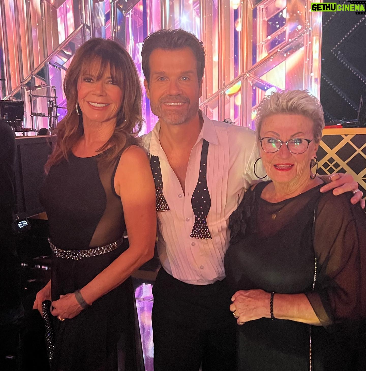 Mary-Margaret Humes - 1.6K Likes - About last night ⦠an enchanting evening at the finale of Dancing with Stars reconnecting with old friends and making some extraordinary new ones. #magical @disneyplus @dancingwiththestars Thanks bestie @louisvanamstel ā¤ļø