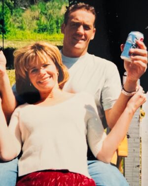 Mary-Margaret Humes Instagram - #fbf to a time of simplicity … when the only thing you held in your hand was a soda … not a cell phone … Gee, what a concept … life on the creek 💞. #dawsonscreek  #90stv #tvfamily #foreverfriends