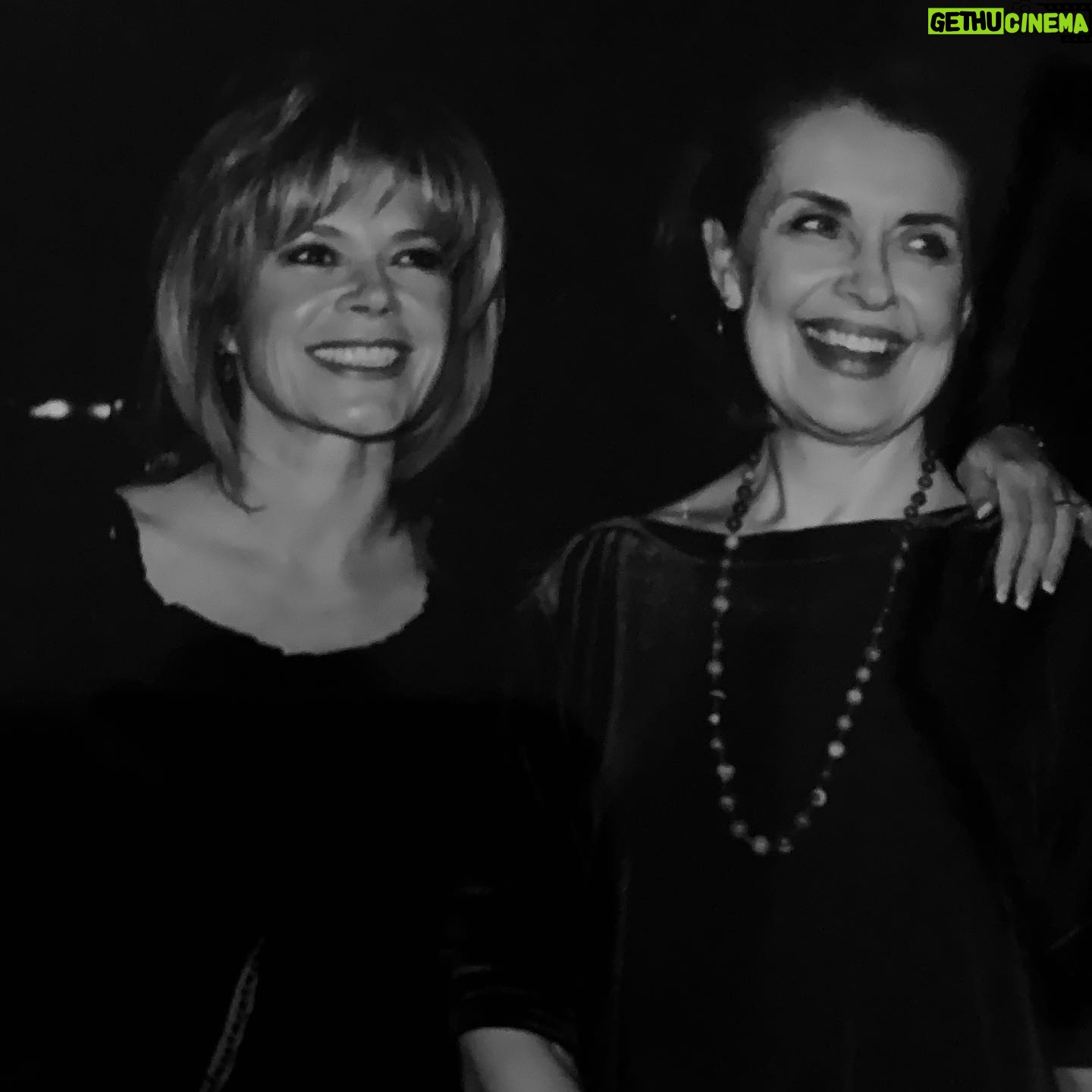 Mary-Margaret Humes - 7.3K Likes - Happy Birthday to the beautiful and ever so talented #marybethpeil #grams #behindthescenes #dawsonscreek #tvfamily #flashbackfriday Have a nice weekend 🥂