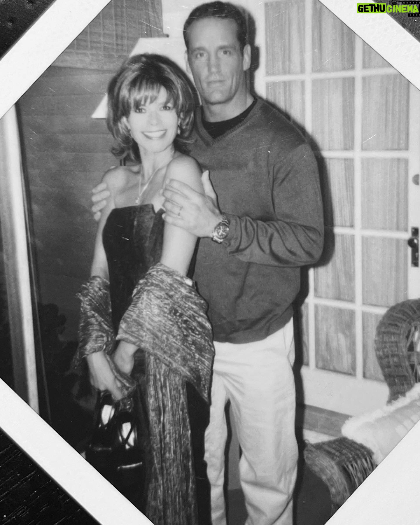 Mary-Margaret Humes - 1.8K Likes - #fbf āThe look on his face when I knew he was UP TO SOMETHINGā ⦠š #justforfun A favorite personal memory from my life with @johnwesleyshippjr #behindthescenes #dawsonscreek #tvfamily #foreverfriends ā¤ļø