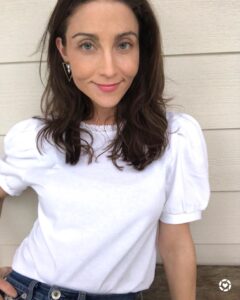 Mary Padian Instagram - Never online shopped for clothes before until now and glad I did it! I’m a petite lady so it’s always a gamble whether it will fit right or swallow me up. This @whowhatwear shirt @target proved I should do this more often. Can’t wait to wear it out on the town when I’m not locked up :) Shop your screenshot of this pic with the LIKEtoKNOW.it shopping app... LIKEtoKNOW.it/marypadian direct link: http://liketk.it/2MemD #liketkit @liketoknow.it #socialdistancing #targetstyle #target #amazonfashion #onlineshopping #marysfinds #bargains #fashion