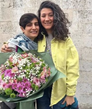 Maryam Boubani Instagram - #آزادیتون_مبارک_دختران_ایران!