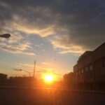 Maryam Boubani Instagram - #روزجهانی_زن بر تمام زنان شجاع وآگاه وطنم، که چونان خورشید از پس همه ی رنجها وتیرگی ها سرفراز،سربر می آورند ومی درخشند، مبارک باد. روزتون مبارک دختران آفتاب!