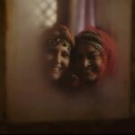 Maryam Kavyani Instagram – .

🔻#عشق_کوفی سریال محرمی شبکه سه شد/ پخش از ۲۹ تیرماه

🔸سریال «عشق کوفی» محصول سازمان هنری رسانه‌ای #اوج به کارگردانی حسن آخوندپور و تهیه کنندگی سعید سعدی به عنوان سریال محرمی شبکه سه پخش خود را از 29 تیر ماه آغاز می کند. 

🔹این سریال تاریخی به نویسندگی فائره یارمحمدی و یزدان محمدکاظمی قرار است روایتگر یک عشق در سال ۶۱ هجری قمری باشد که اتفاقات کوفه و کربلا آن را دستخوش تغیراتی می کند. 

🔸لعیا زنگنه، نادر سلیمانی، سعید شریف، شبنم قربانی، حسین سلیمانی، نادر فلاح ، سوگل طهماسبی، مریم کاویانی، مهسا مهجور، محمد اشکان فر، مژگان اخلاقی، جمال الدین بیات، معصومه زینتی صافی، احسان محسنی کیاسری، عمار تفتی، سید جواد هاشمی، ثریا قاسمی بازیگران اصلی این سریال هستند.

طراح پوستر: احسان حسینی
عکس پوستر: سروش خطابی
#سعید_سعدی_تهیه_کننده 

@Kufis_love
@hassan.akhondpour
@iraj.ashori 
@saeedshariff
@nadersoleimanii
@hosseinsoleimani
@shabghorbani
@yazdan_kazemi 
@sogoltahmasbii
@ammartafti
@mohammadamin_sadi 
@maryam_kavyani
@seyedjavadhasheminet
@saeed.saadi41 
@owj_artmedia
@naderfallah52 
@alishoja.shoja 
@mohamadreza_asli 
@ehsankazemkhani 
@imanvatanpour 
@samanedalvand
@aminmoradirad oradi
@sebomatrosian