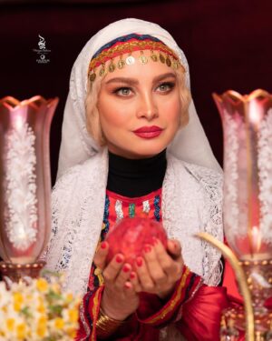 Maryam Kavyani Instagram - ✨
مریم کاویانی زیبا ❤️

Beautiful actress : 
@maryam_kavyani 

Makeup Artist : 
@soodabesadat_makeup 

Hairstylist :
@panteaahairdresser 

Beauty salon : 
@maryamrahnamabeauty 

Dress designer : 
@taktincenter 

Photography : 
@falifilm 

✨✨✨
#ایران #بلوچ #کورد #ترک #لباس_محلی #بازیگران_زن #مریم_کاویانی #میکاپ ##مریم_رهنما #وطن #ترکمن #گیلکی #مازندرانی 
#maryamrahnama #maryamkavyani #cinema #iran🇮🇷