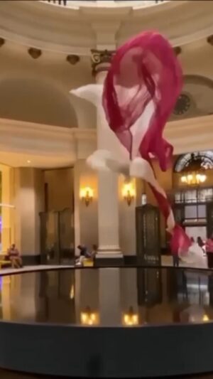 Maryam Kavyani Instagram - .

در این روزگار سخت ، شایداین نوع دلنوشته ها به دلتون ننشیند…
✨مخاطب خاص

❤️عشق

عشق آموخت مرا جور دگر خنديدن  عشق آموخت مرا  آئين وفادارماندن  دست ليلي را در دست مجنون ديدن عشق را ميشود طوري ديگر توصيف كرد
 تنها با عشق ميتوان ،زندگی را تازه كرد 
با آن ميتوان ، حال دل را اندازه كرد
 خنده را ساخت و رويا را زنده كرد زندگي را سرشار از خاطره كرد ميتوان با يك جرعه از شهد عشق ساكنين ميخانه را پروانه كرد
 شعله شمع را جان داد و رقص نورش را تا ابد ستاره کرد.
#مخاطب_خاص #دلنوشته_های_من #دلنوشته_کاویانی#معجزه_انسان_بودن #معجزه_عشق#حال_خوب#امیدواری #دل_آرام#صدای_ماندگار