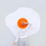 Maryam Kavyani Instagram – .
#art#photography @maryam_kavyani 
هنر که صدای ذهن و خیالات است ، من را از جهان سیاه دور میکند.