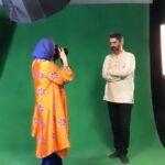 Maryam Kavyani Instagram - . روز عکاسان مبارک🎊🌟📸 یک شوخی دلهره آور با دوست و همکار خوبم جناب آقای رعیتی…🤗 البته این شوخی رو از خودشون یاد گرفتم، همه کسانی که با ایشون کار کردند یکبار این دلهره را تجربه کردند🤓 #عکاسی_هنری #مریم_کاویانی #عکاسی_حرفه_ای #امیرضارعیتی @amirrezarayati1 @akasan_bartar_iran