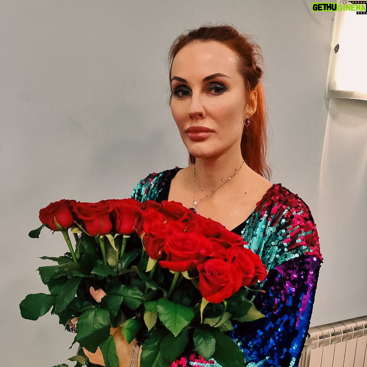 Maryana Romanova - 3.9K Likes - ŠŃŠµŃŠ° опŃŃŃ Š±ŃŠ»Šø на ŠæŃакŃике Ń Š»Š°Š¼Ń ŠŠµŠ¼Š° Š Š°Š½Š“ŃŠ¾Š»Š°.