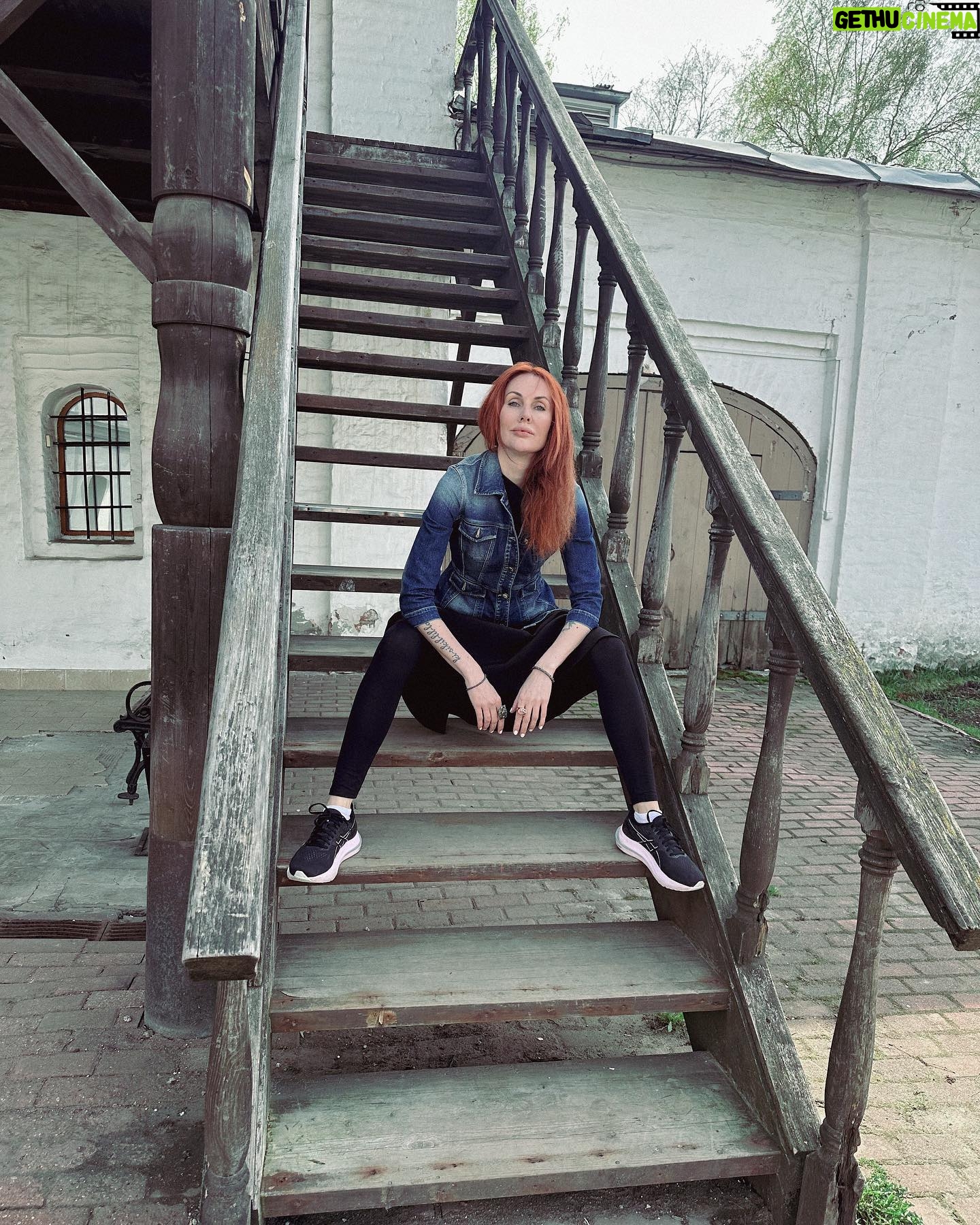 Maryana Romanova - 3.1K Likes - ŠŃŃ
Š¾Š“Š½ŃŠµ ŠæŃŠ¾Š²ŠµŠ»Š° в ŠŠ¾Š»Š¾Š³Š“е, Šø ŃŃŠ¾ Š±ŃŠ»Š¾ ŠæŃŠµŠŗŃŠ°ŃŠ½Š¾.