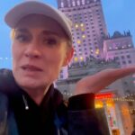 Masha Mashkova Instagram – Всем привет!
Я хотела сказать спасибо каждому, кто в данный исторический отрезок, когда не всегда есть силы поддержать близких и самого себя-поддерживает меня.
Я вижу, как вы набрасываетесь на оскорбляющих меня любителей тоталитаризма. Защищаете меня. Верите в меня. Обещаете, что у меня обязательно все получится в новой жизни…
Спасибо зрителям Кишинева и Лос Анджелеса за аншлаги на спектакле Надеждины @nadezhdiny . Спасибо за возможность отложить смену профессии, которую я люблю всем сердцем с 11 лет. 
До встречи в апреле. Ссылка на билеты в шапке профиля.
P.S. Каждому белорусу, украинцу и русскому, который встретился мне в Варшаве за последние недели-мое восхищение и любовь. Сколько же в этом мире бесстрашных, порядочных и добрых людей. ИмперIi Впадуть. Диктаторы сгинут. 
Польша-🤍