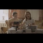Masha Mashkova Instagram - С сегодняшнего дня в сети книжных магазинов LIBRARIUS🤍 дневник нашей с Милой @mila_zelenskaja прапрабабушки Мили Зеленской. Спасибо всем причастным во главе с моим любимым историком Марком Евгеньевичем Ткачуком и еще одним очень любимым человеком, без которого этого бы не случилось, но его имя пока останется тайной… @nadezhdiny