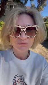 Masha Mashkova Instagram - Some news from my new life: 1. Dyed my hair blond(mandatory for a new life!!!) 2. Joined my husband and daughters-became an American Citizen. Now I can vote and serve on a jury. 3. Changed my name(used to be Mariia Vladimirovna Mashkova), from now on-а new person: Masha Mashkova🫣🤣 4. My American Series debut and American movie debut are coming up. Nervous and exited simultaneously. 5. My one woman show(in Russian) Nadezdiny @nadezhdiny is coming to LA. 12/21/23🤍 Need to balance past and future to feel better in NOW. Tickets are on sale. Link in BIO. 6. Спасибо моей боевой подруге-тачке Надедьке за то, что со мной в горе и в радости, в богатстве и бедности. Yours. MASHA MASHKOVA.