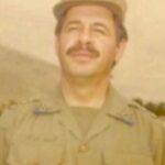 Mastane Mohajer Instagram - ای کاش میشد صداشون بکنی یکبار دیگم ببینیشون بغلشون کنی میخوام بگم قدر عزیزانی که هستن رو بدونید قدر پدر مادر تا هستن قدرشونو بدونیم نبودنها خیلی نزدیکن روز پدر مبارک پ ن :عکس مادرم هم گذاشتم چون بعد از رفتن پدر هم مادرم بو د هم پدرم و من مدیون هر دو ❤️❤️