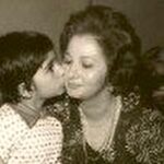 Mastane Mohajer Instagram - ای کاش میشد صداشون بکنی یکبار دیگم ببینیشون بغلشون کنی میخوام بگم قدر عزیزانی که هستن رو بدونید قدر پدر مادر تا هستن قدرشونو بدونیم نبودنها خیلی نزدیکن روز پدر مبارک پ ن :عکس مادرم هم گذاشتم چون بعد از رفتن پدر هم مادرم بو د هم پدرم و من مدیون هر دو ❤️❤️
