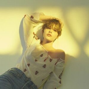 Mathilde Warnier Instagram - @emmanuelgiraud 📸