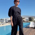 Matilda Blanco Instagram - Look cómodo, negro y sin estación, cual es el que vos elegís siempre? Top y pantalón oversize by @elefanteazul.ropa 🖤🖤 Lugar @citycenterros #totalblack #oversize