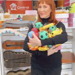 Matilda Blanco Instagram - Sabias que existe un lugar increíble en donde vas a encontrar todo para tus mascotas 🥳👏🏻👏🏻 Siiii!! se llama @petcentral05 💗🌈 📱Hacen envios 👉🏻 1164050027 o te reciben en Circunvalacion 252 BA Todas las marcas, todo lo que necesitas para 🐶🐕🐩🦮🐈🐈‍⬛😻 @lucasromerooficia1 #perrofeliz #balanceado #gatofeliz
