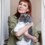 Matilda Blanco Instagram - Atencion amores! Mi gato JUNO se hizo famoso! 🤦🏻‍♀️ Ahora quien lo aguanta! El gordito salió en @ohmydogmag 🐈🐈‍⬛ 😻 Les comparto algunas fotos de el, su pandilla y yo! Cuenten que les pareció! Gracias @ohmydogmag ❤️ Mi look @allo_martinez Fotografía @adrimontaldovera 👏🏻👏🏻👏🏻