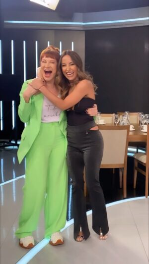 Matilda Blanco Instagram - Se viene “SUBITE A MI PASARELA” Aca practicando junto a @lourdesanchezok 🌺🌺🌺

Los espero en mi Master Class!
Cupos Limitados
Porque la pasarela es para todos y no tiene edad! 🤩🤩

*Info e Inscripción:
Envia la palabra PASARELA por privado o  Whatsapp al
1166571406 Romina Meren

*DATOS*
📅 Domingo 17 de Diciembre
🕰️ A las 14 hrs
⏳ 5 horas de duración
📍 Lugar Sitio Buenos Aires- Palermo

📌🖍️Técnicas de Pasarela, Postura, Actitud, Imagen Personal, Maquillaje, Peinado, Cómo posar para un Book en Redes, Oratoria Motivación y
Astro Tips
-Coffe Break ☕️🍪
-Sorteos 🛍️
y Muchas Sorpresas 🎈🪩