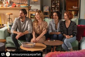Maud Baecker Instagram - ✨ 2022 ✨
Rendez-vous le mercredi 19 janvier à 21h05 sur @france2 pour découvrir les deux premiers épisodes de la série 💕

Toute l’équipe de L’amour (presque) parfait vous souhaite une très belle année, pleine de beaux moments, de complicité, de rire, d’amour et d’amitié ✨