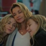 Maud Baecker Instagram - 💝Câlin du soir bonsoir 💕🎬 @ingrid_chauvin_officiel @varelalice @tf1
