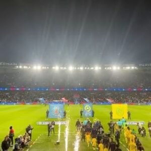 Maud Baecker Instagram - Merci @psg ✨PARIS EST MAGIQUE ✨