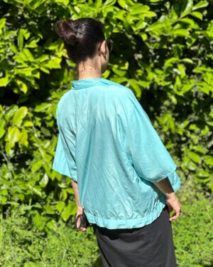 Maude Harcheb Instagram - ☀️🕶️🦋

Franchement, j’ai la giga flemme de chercher une légende, mais j’veux pas vous laisser sans rien à vous mettre sous la dent alors sachez que, en moyenne, 650 parisiens sont hospitalisés chaque année car ils ont glissé sur une crotte de chien.

Bisous 🖤

Ps: nan je repasse jamais.