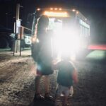 Maude Harcheb Instagram – Tremblant – jours 5 et 6
– Lui expliquer pourquoi on peut pas dormir dans la piscine
– La navette de nuit
– Magnifique décor et chaussettes vertes (cf A l’attaque)
– La cascade est une merveille et est-ce que ma vie a vraiment un sens face à tant de beauté ?
– Les sandwiches sont meilleurs en France mais les gens plus sympas ici
– Sundae ou crème molle ?
– Orage sur tremblant
On bouge aujourd’hui pour la suite du trip ➡️🖤