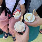 Maude Harcheb Instagram – Montréal – jour 3
– Mont royal
– la vue est belle
– je voulais une pédicure orange mais c’est rouge mamie
– noisette / poire citron / vanille fraise
– à manger à boire et des chats
Montréal je t’aime de plus en plus 🖤