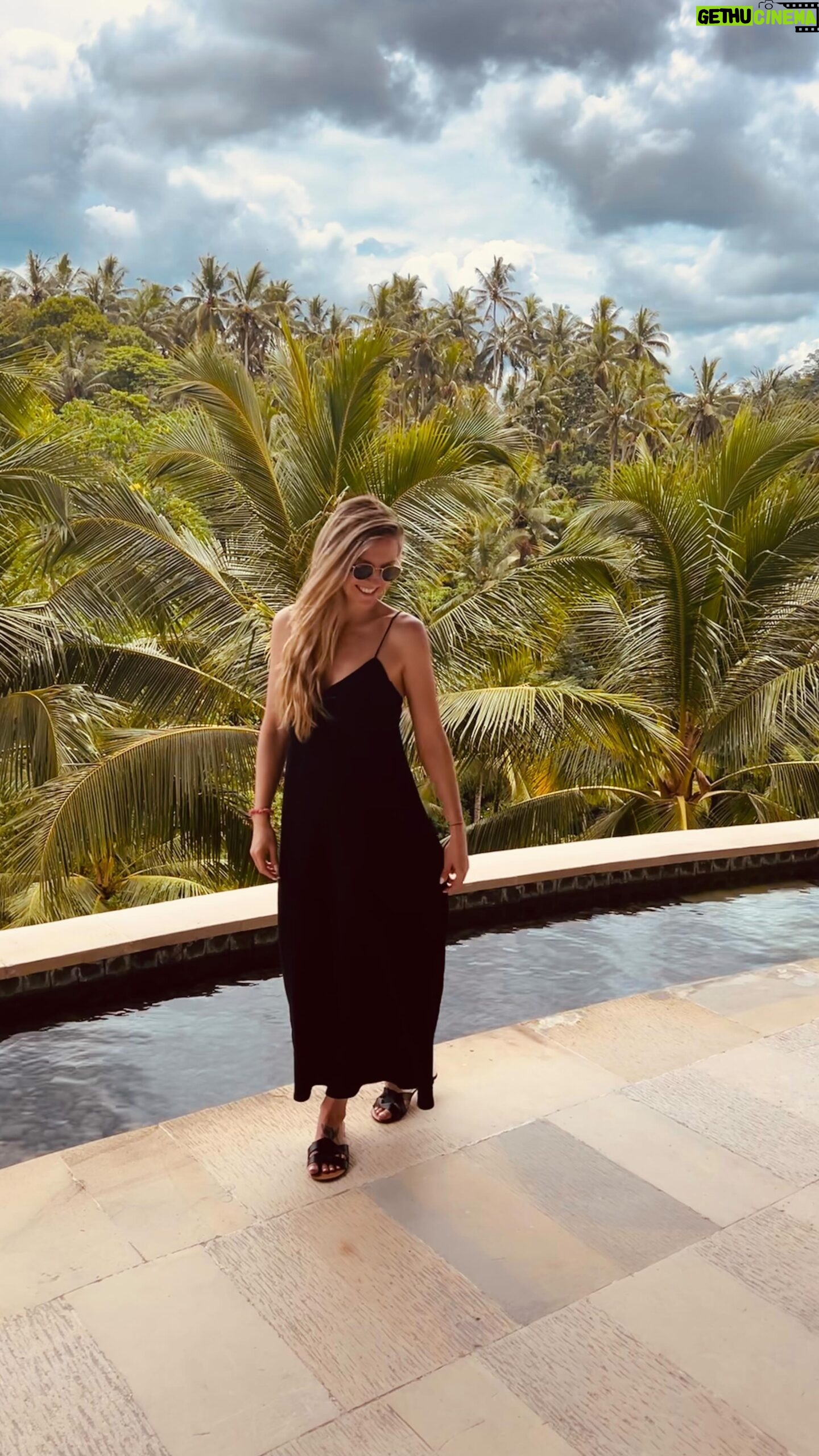 Maude Hirst - 1.5K Likes - 🧘🏼♀️A FREE WORKSHOP🧘🏼♀️
Are you new to meditation?
Join me this Sunday for a FREE 45 minute workshop
❤️AN INTRODUCTION TO MEDITATION
💜Sunday 23rd
💚8pm BST, 3pm ET, 12pm PT
💙Link to join in my bio @maudehirst
Meditation is helpful for stress, anxiety, sleep, calming a busy mind, bringing focus & energy. A little of what we all need right now.
Join me to find out more for yourself.
#meditation #meditate #calmmind #anxietyrelief #stressrelief #workshop #community #inspiration #howtomeditate #help
🏡: @fsbali