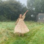 Maude Hirst Instagram – 🪐CONNECT TO THE RHYTHM OF THE UNIVERSE🪐

A quick breath that will reconnect you to the rhythm of NATURE and the UNIVERSE allowing you to CALM🌎

#breath #breathwork #calming #anxietyrelief #slowdown #trendingreels #takeamoment #calm #stressrelief