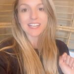 Maude Hirst Instagram - 🧘🏼‍♀️WHY MEDITATE CONSISTENTLY?🧘🏼‍♀️ Think of your meditation as a space to develop your relationship with yourself. We all know that the more time we spend nurturing our external relationships, the happier and healthier they become. Well it’s the same with our relationship with ourselves. Prioritise getting to know yourself so it becomes easier to navigate through the world and your external relationships. 🧘🏼‍♀️🩵🧘🏼‍♀️ #whatismeditation #whymeditate #meditationhacks #spendtimewithyourself