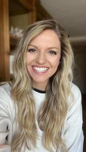 Maude Hirst Instagram - 🩵A NEW KIND OF GATHERING🩵

I want to invite you to a new kind of gathering - A SUNDAY SERVICE that is all about CONNECTION. Something I feel is missing in society at the moment.

We will meet to…
🤍CONNECT
🩵MEDITATE
🤍SHARE
🩵SET INTENTIONS 
&
🤍SEND OUR WISHES INTO THE WORLD

Wanna join? Head to the link in my bio to register your interest @maudehirst 

Invite your friends, invite your family. Let’s gather!
I can’t wait to see you there 🧘🏼‍♀️

#gathering #newconnections #community #sundayservice