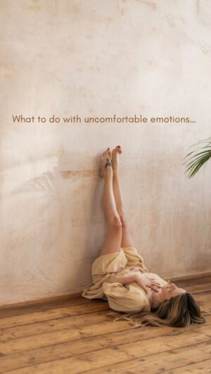 Maude Hirst Instagram - 💖WHAT TO DO WITH UNCOMFORTABLE EMOTIONS…💖

#meditation #feelcalm #inspiration #anxietyrelief #anxietysupport #tutorial #trendingreels #bekind #mindfulness #meditate