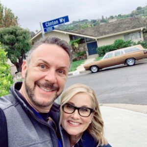 Maureen McCormick Instagram - “Here’s the story of the loveliest fellow!” Happy Happy Birthday Loren! @lorenruch 😘💗💕🎂🧡❤️ I am so grateful and thankful to call you my friend and to have you in my life! I love you!!!!!!! 💓
XOXO