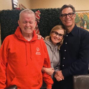 Maureen McCormick Instagram - Merry Christmas, Happy Holidays, and Happy New Year! Hoping your days are filled with love, joy, and sweet moments❤️