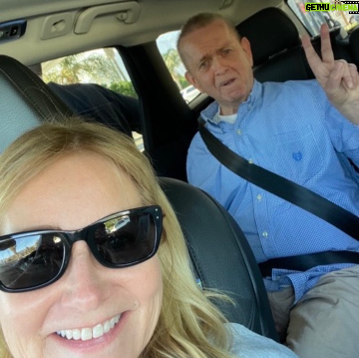 Maureen McCormick - 3.1K Likes - Road trip❤️✌️