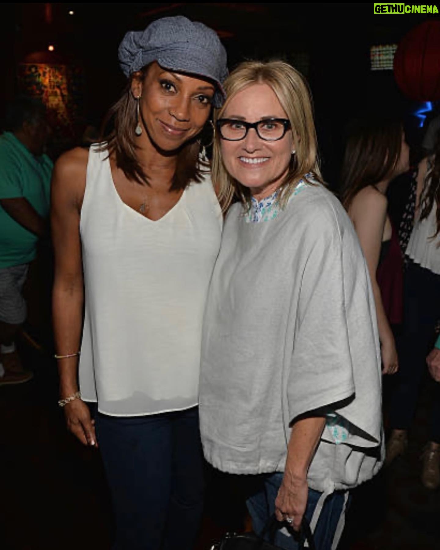 Maureen McCormick - 2.3K Likes - Happy Birthday Sis!!!! I love you Holly Robinson Peete❤️ What a gift you are to this world!!!! @hollyrpeete