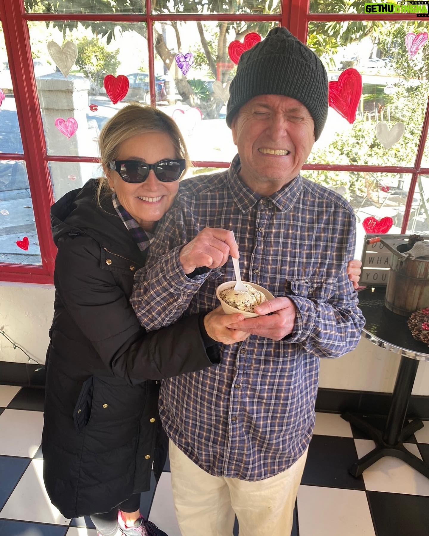 Maureen McCormick - 4.5K Likes - Happy Valentine’s Day❤️❣️❣️