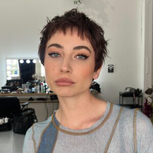 Mavournee Hazel Instagram - @hairandmakeupbyariela is officially a melbourne based HMU artist and i am (selfishly) thrilled 🫧🫐🎱🫶🏻🤍✨