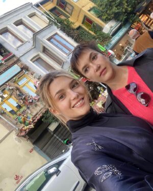 Max Reeves Instagram - [So many things to be thankful for. Hope you had a lovely Thanksgiving. If you’re reading these lines right now, please know that I’m grateful for you in my life. 🫶🏻 (most of you ❤️)]

#thanks #thanksgiving #smile #positivevibes #family #travel #actorslife #foodblogger #travelblogger #travelgram #modellife #losangelesactor #selfiegram #art #artgallery