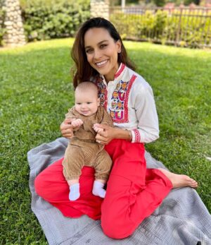 Maya Stojan Instagram - While I was pregnant with Leo I told myself that I would never be that mom that shares pictures of her kid all the time. Cut to 😳
He just brings me so much joy and I hope he sparkles your day too! 💫
Sweet fact: The shirt I’m wearing belonged to @toddclever ‘s mom, my beautiful mother in law. ♥️