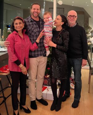 Maya Stojan Instagram - Wishing you all a Merry Christmas! Sending you lots of love from Switzerland ♥️🇨🇭🎄🎅🏽🙌🏽🙏🏽💫
Leos first Christmas was downright magical!!