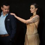 Maya Zapata Instagram - Éxtasis Puro, del mito griego a la realidad actual. Maya Zapata se pone en la piel de Clitemnestra para transportarnos en la mitología griega y contarnos como la reina de Micenas, da forma a su venganza, cuando aconsejada por sus demonios asesina a su triunfante marido Agamenón, recién llegado de la guerra de Troya y a su trofeo de guerra, la Princesa Casandra, contándonos en el camino, un nuevo orden femenino que, aunque se contó en la era del mito, continúa buscando su camino para colocar a cada quién en su lugar. 📸 @luis_quirozm #ExtasisPuro #Teatro #ForoLucerna #TeatroMexico #Yolo #PicOfTheDay #PhotoOfTheDay #CanonPhotography #Canon #Tgif #Igers #InstaGood #photography #Arte #Clitemnestra #MayaZapata #25Produccion #Actor #Actriz