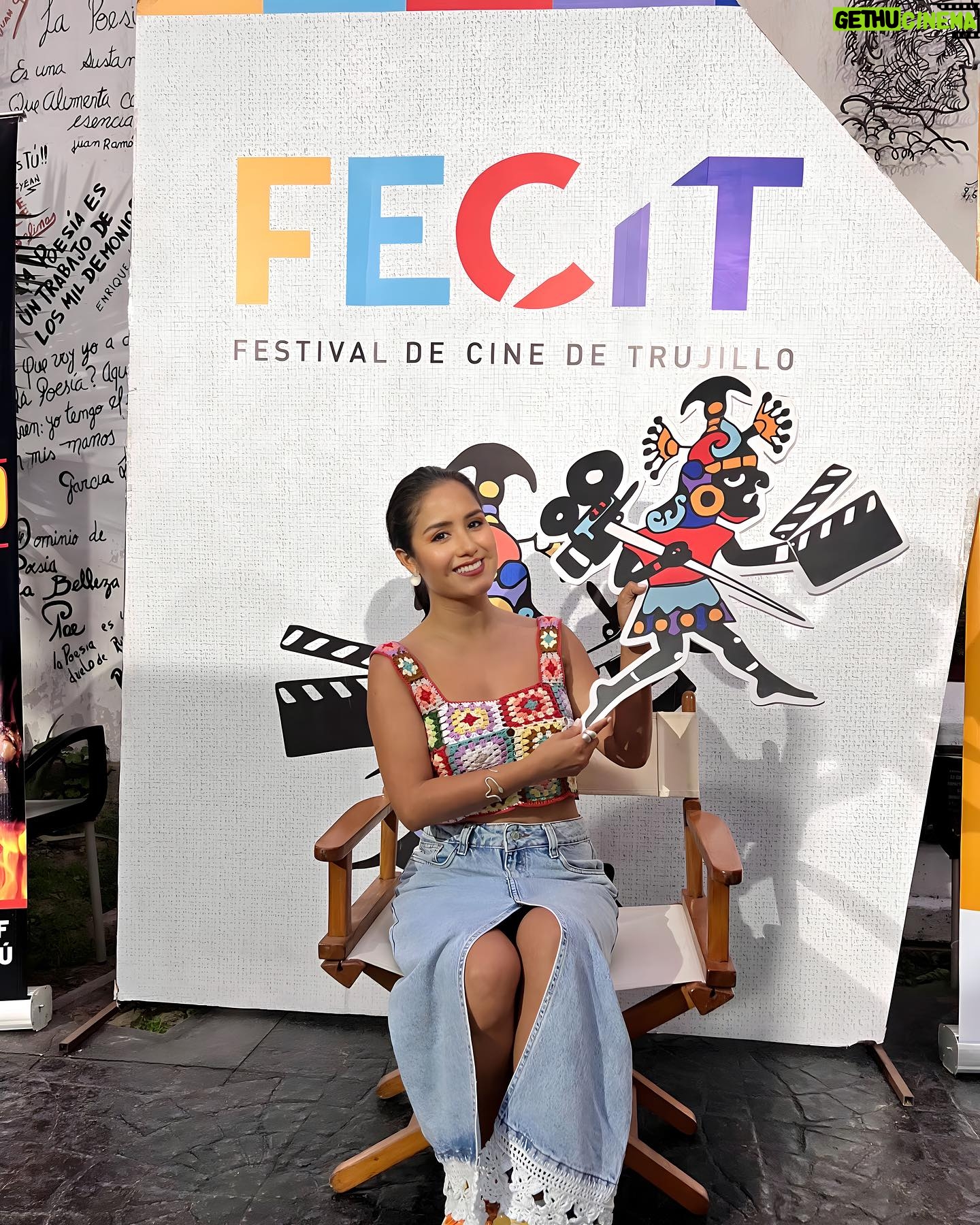 Mayella Lloclla Instagram - Un poco de lo que estoy viviendo en el “Festival De Cine De Trujillo” @fecit.pe han sido dias muy productivos y de mucho cine Peruano ❤️🔥🎥🎬🇵🇪 Mi conjunto bello tejido a crochet por @cora.hechoamano