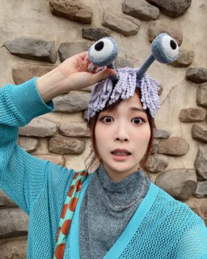 May'n Instagram - 🩵💙💜

ドナルドカラーにしたんだけど、思ってたよりパークはドナルド色なかった😗
ドナルドのカチューシャ的なやつはもう売り切れてたんかなーー🪿🎈ブーにした👻

#tokyodisneyland #ドナルドのクワッキーダックシティ