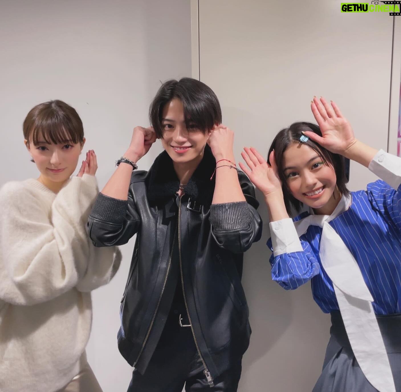 Mayu Miyamoto - 3 Likes - チーム獣🐍🐒🐰
TGCでうさちゃんとお猿さんに会えました🫢
「新空港占拠」このあと10時からみてね!
#新空港占拠
#蛇のポーズわからなすぎた