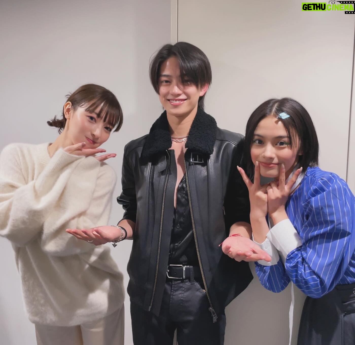 Mayu Miyamoto - 3 Likes - チーム獣🐍🐒🐰
TGCでうさちゃんとお猿さんに会えました🫢
「新空港占拠」このあと10時からみてね!
#新空港占拠
#蛇のポーズわからなすぎた
